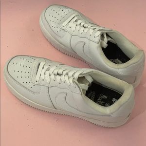 Air Force 1 Size 7.5